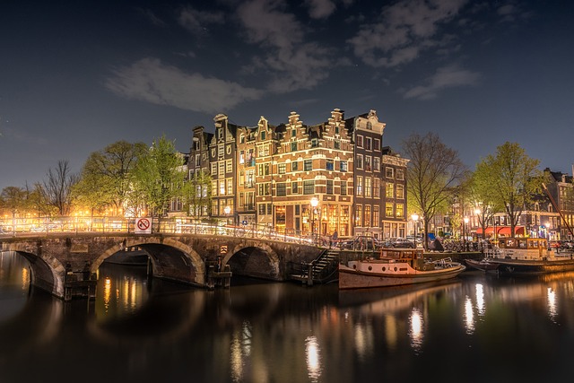 Moeite met rijlessen in Amsterdam?